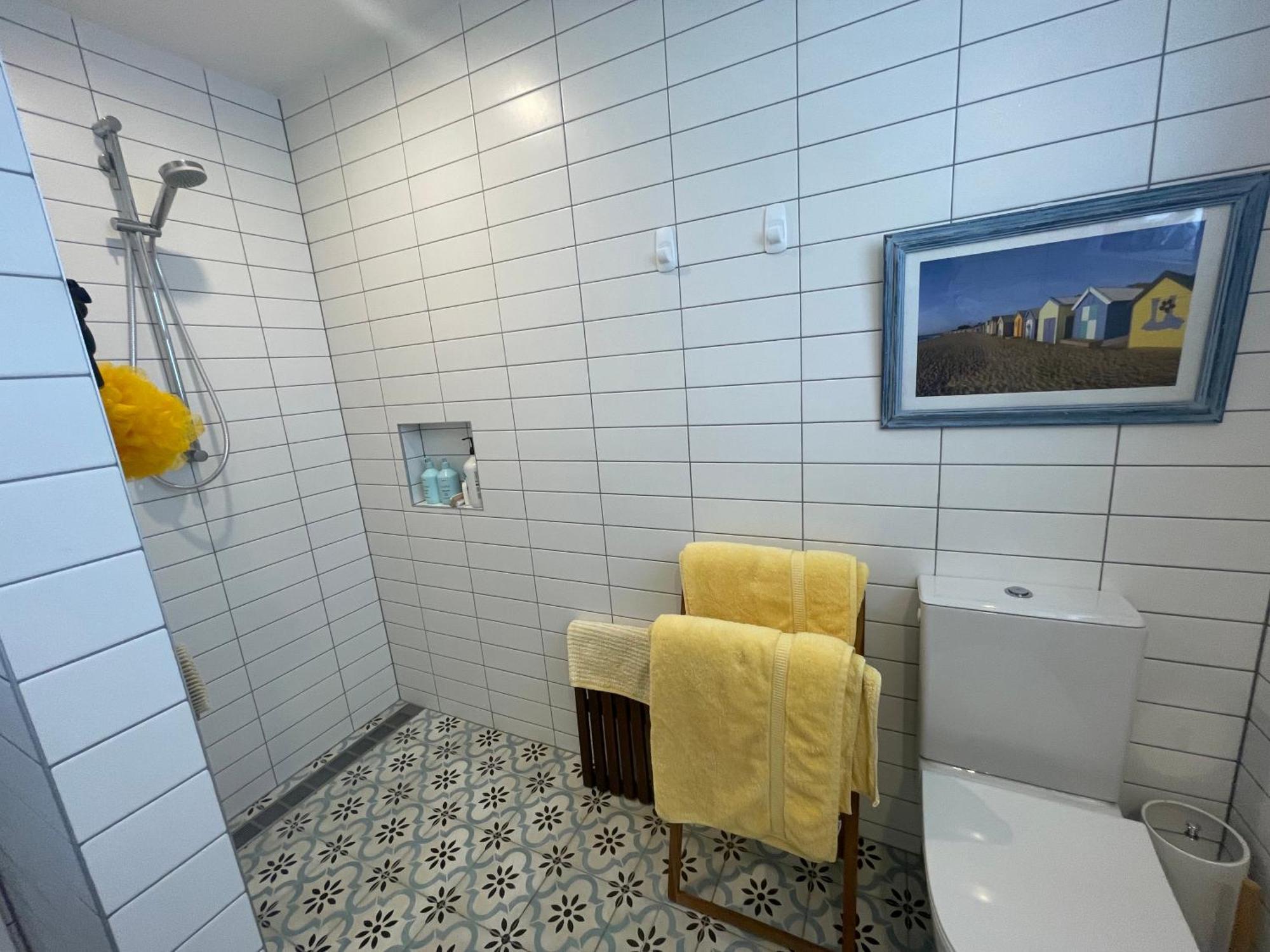 Downtown Mount Cottage ماوْنت مونغانيو المظهر الخارجي الصورة